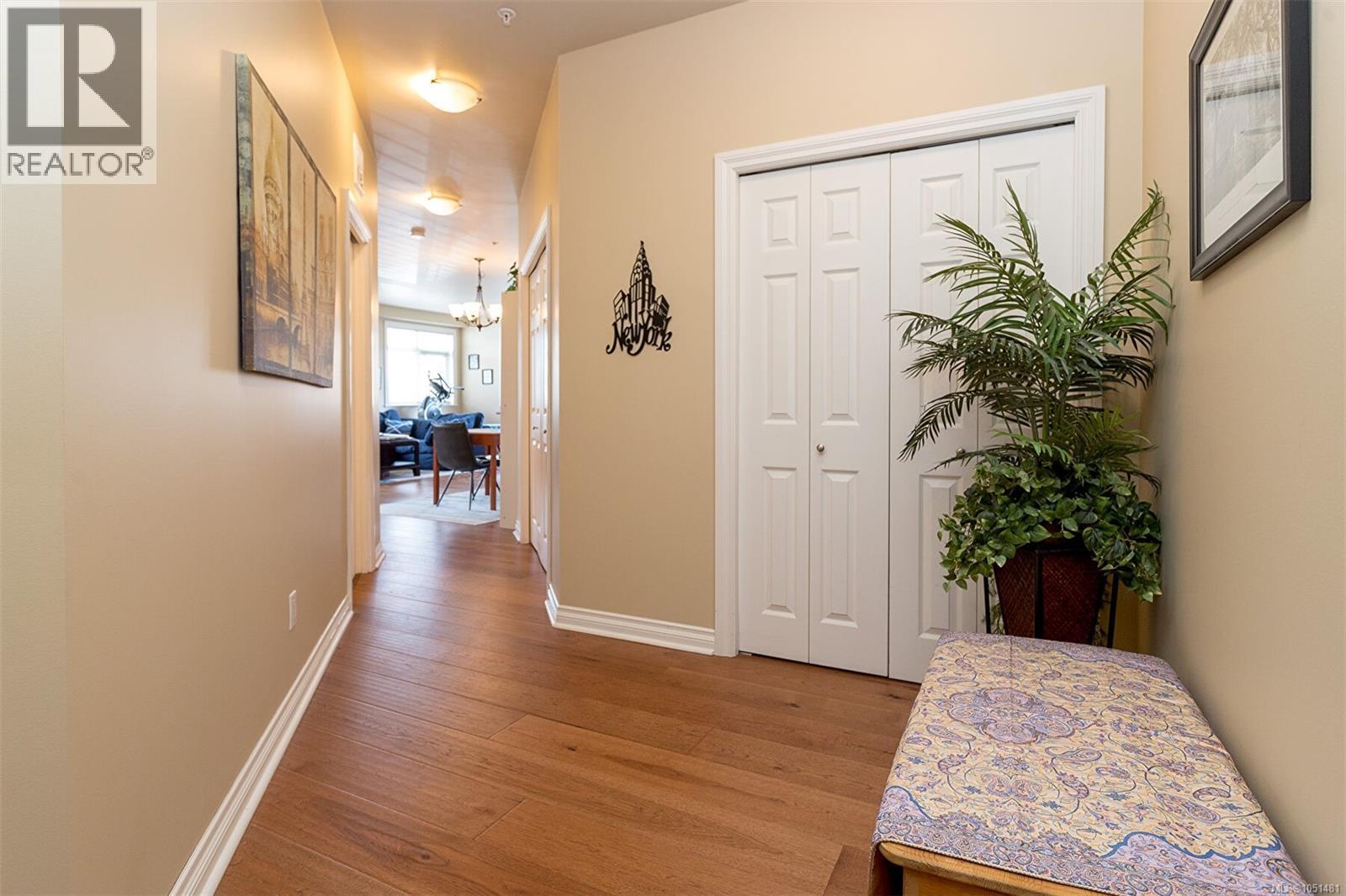 204 866 Goldstream Ave, Langford