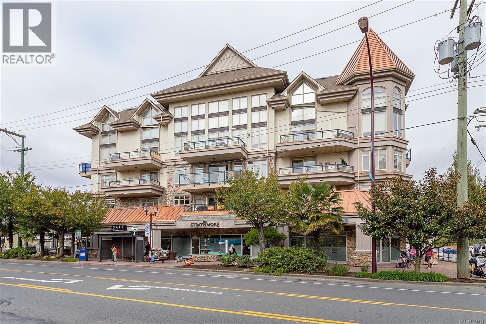 #204 866 Goldstream Ave - 1