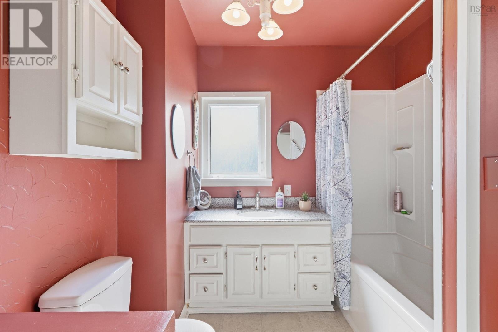 1462 East Dalhousie Road - 17