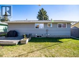 Bedroom - 3419 50 Avenue, Innisfail, AB T4G1H4 Photo 10