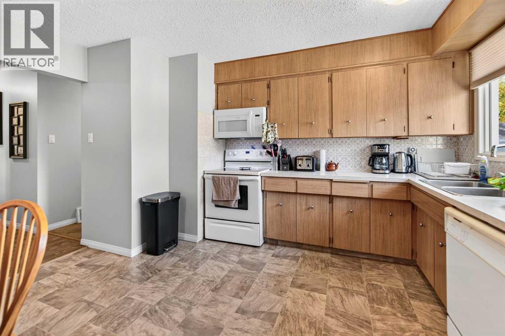 3419 50 Avenue - 24