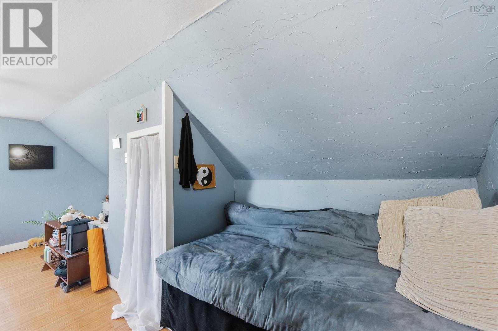 1462 East Dalhousie Road - 24