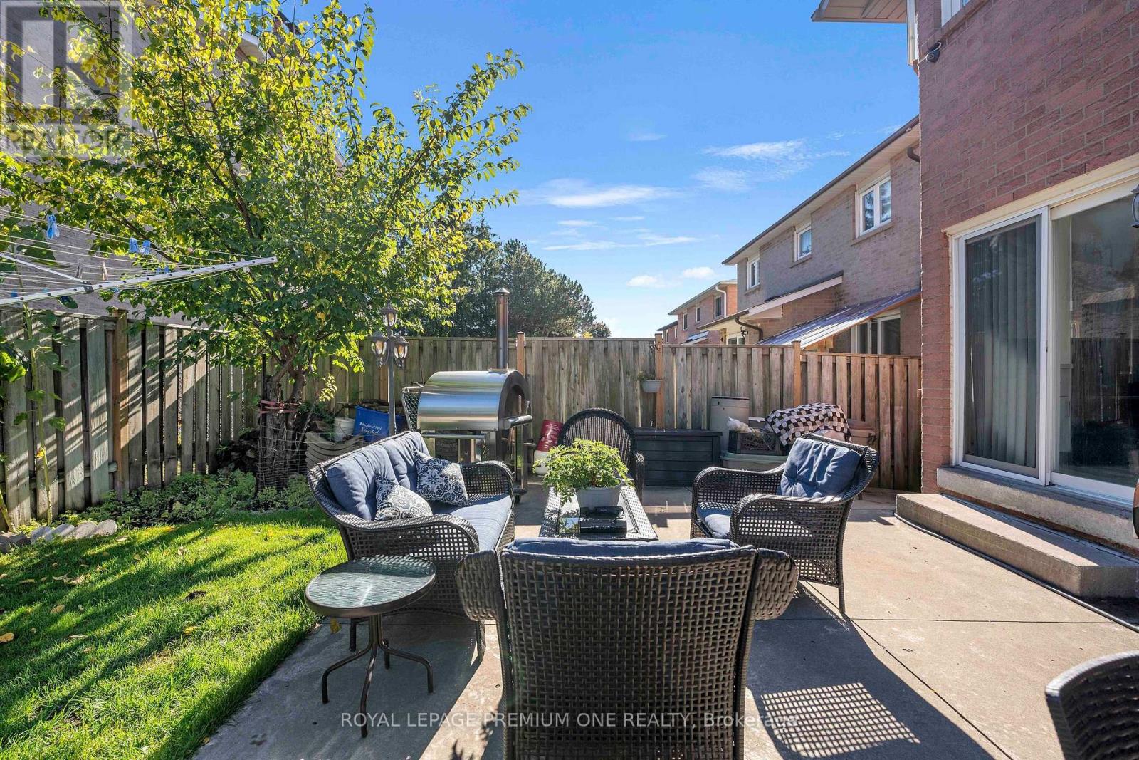 25 Sir Lancelot Court — photo 47