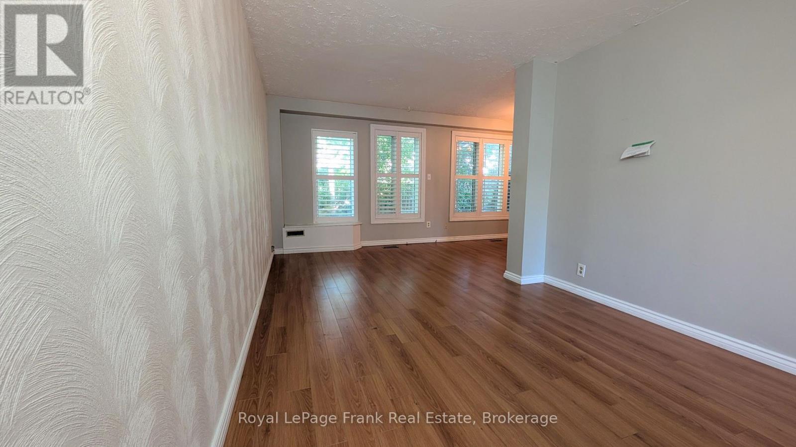 582 LAKEVIEW AVENUE - 4