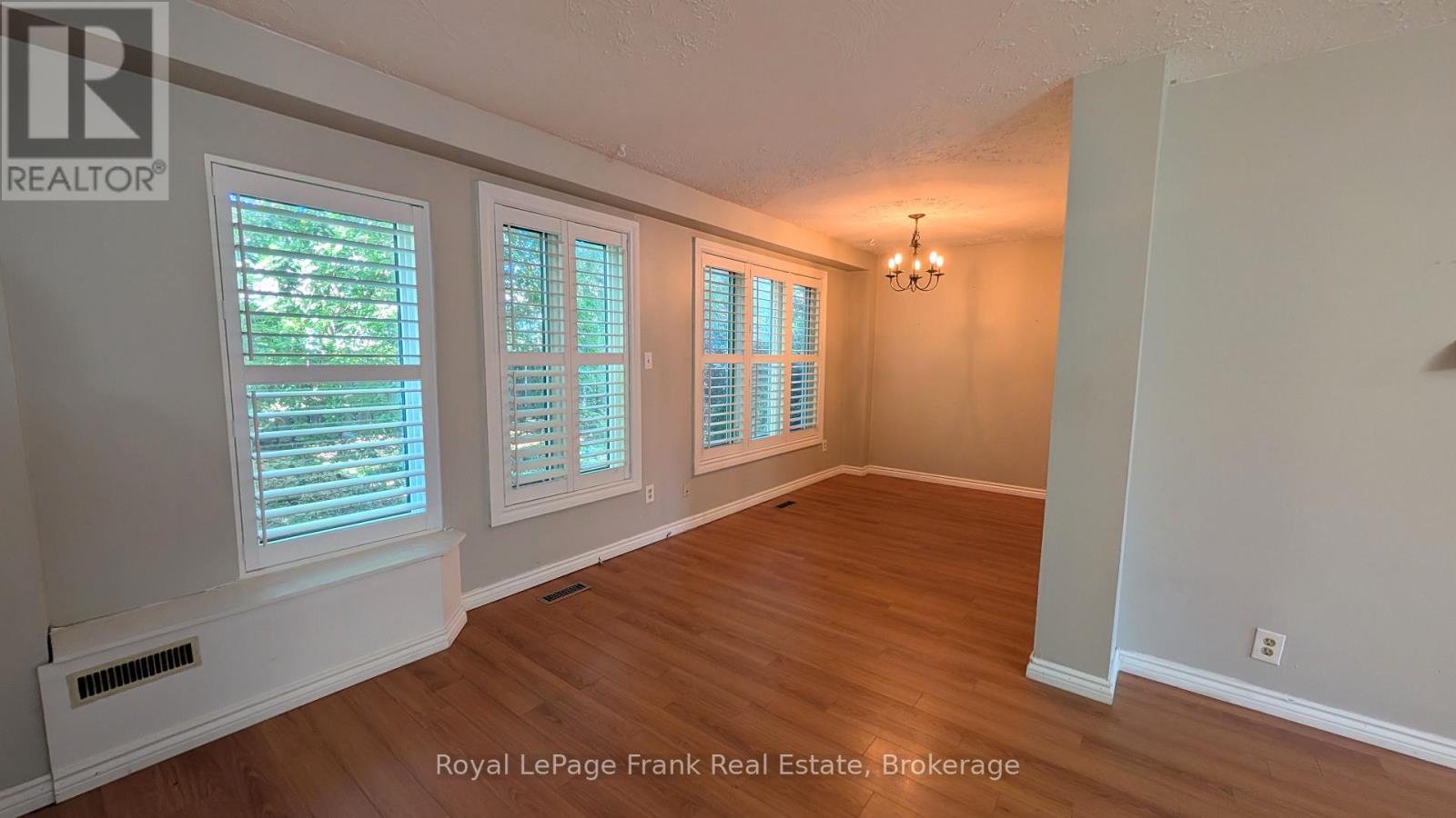 582 LAKEVIEW AVENUE - 5