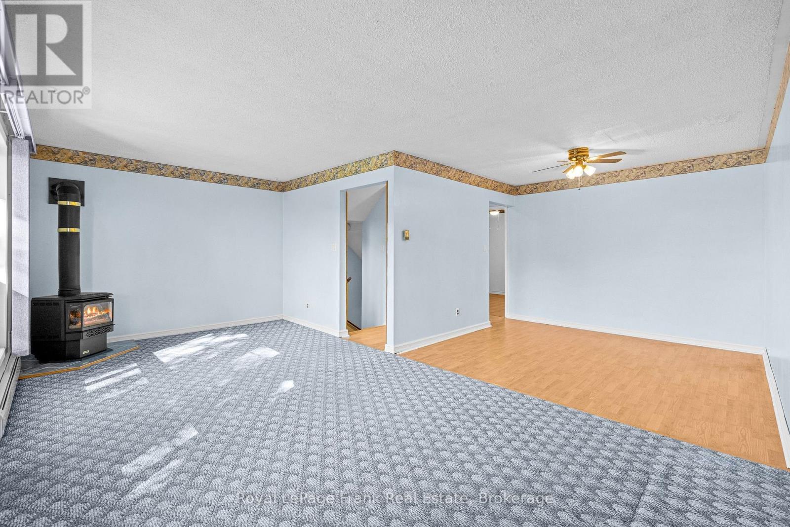 18 REYGATE COURT - 9