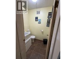 5312 49 Avenue, Taber, AB T1G1T8 Photo 11