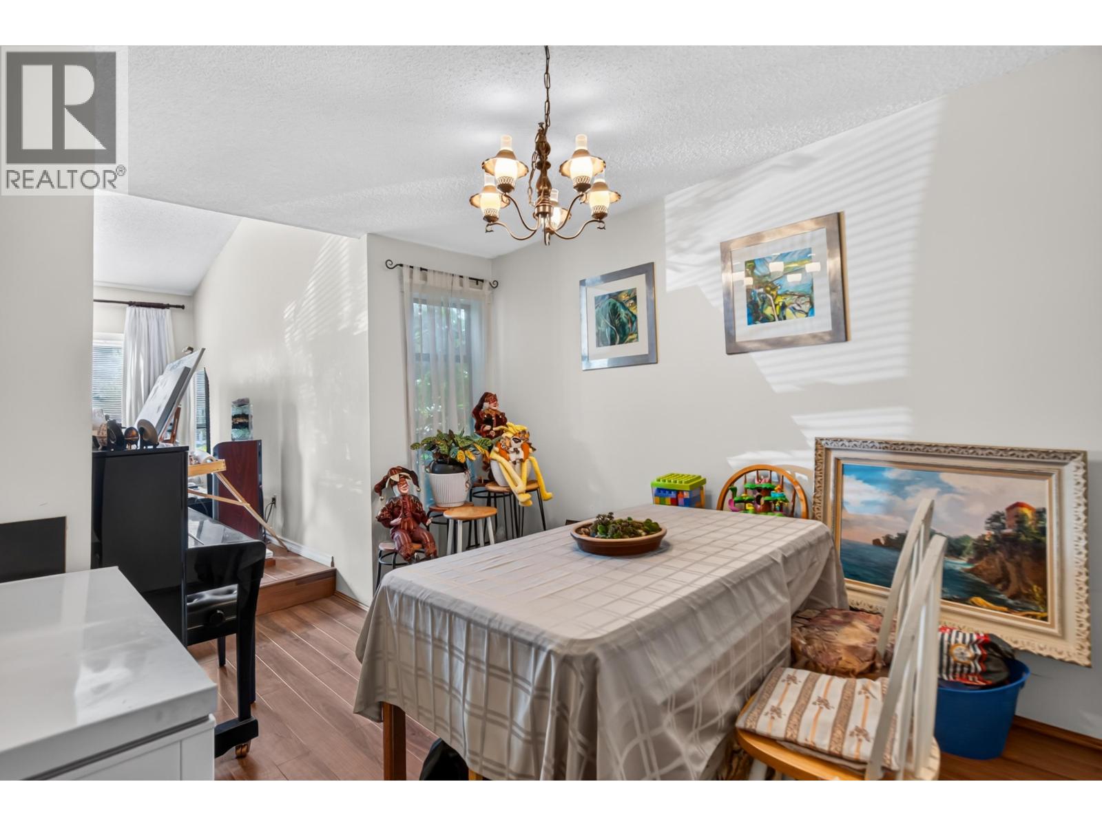 19765 WILDCREST AVENUE, Pitt Meadows