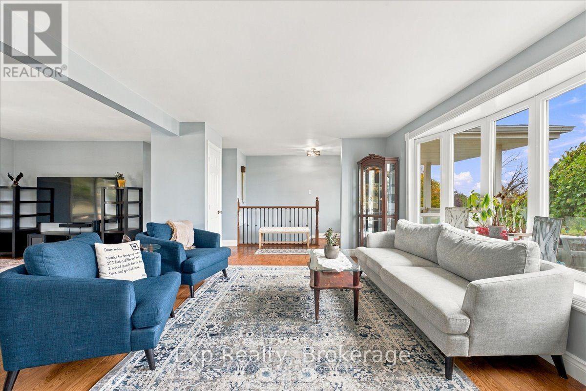 1576 STEWART LINE - 10