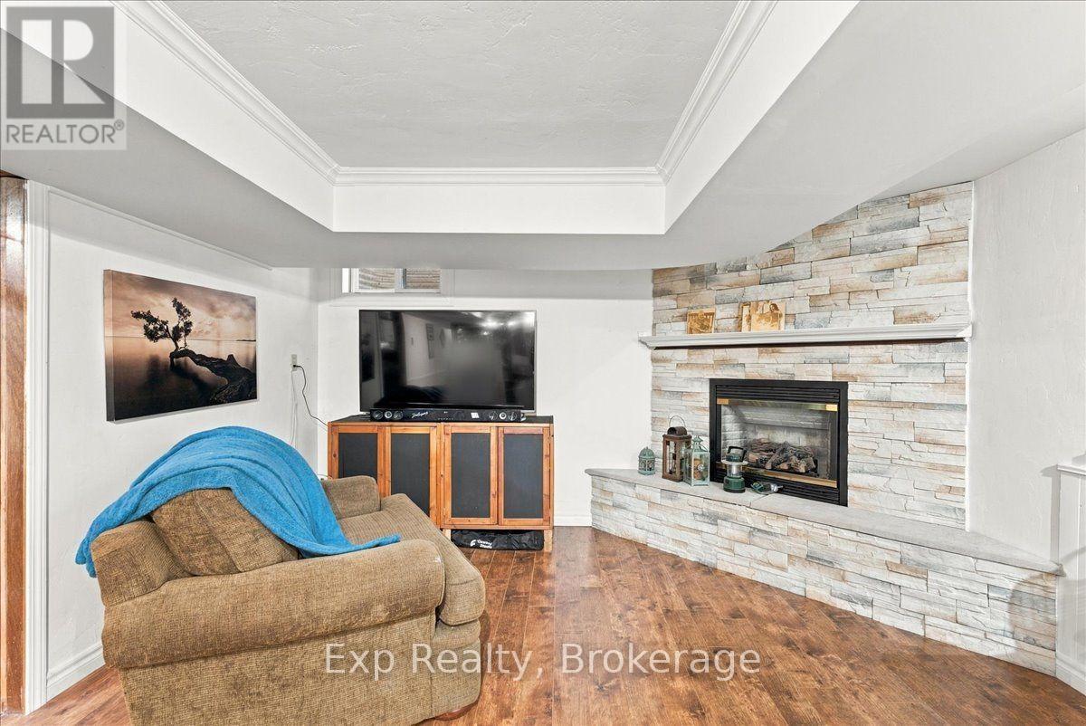 1576 STEWART LINE - 34