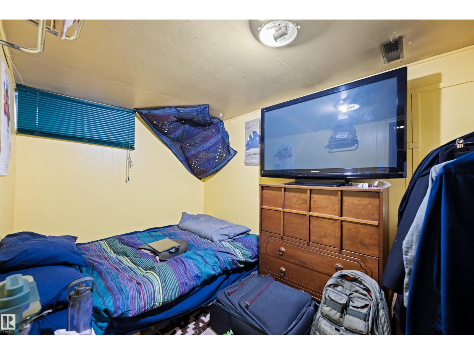 9851 85 AV NW - Image 27