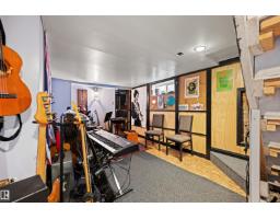 9851 85 Av Nw, Edmonton, AB T6E2J5 Photo 26