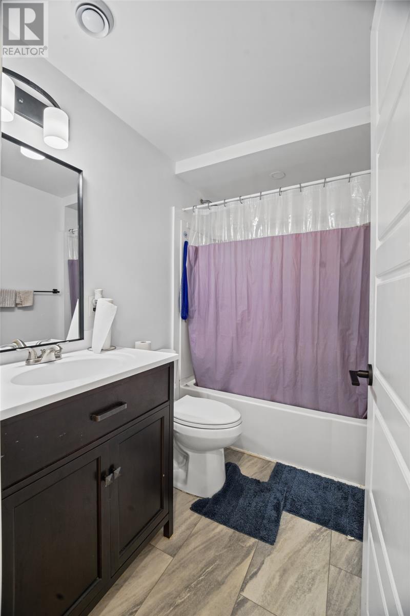 8 Shriners Road - 30