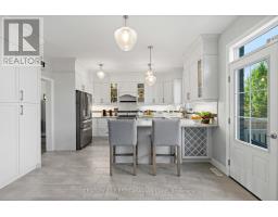 Kitchen - 155 Spencer Avenue, Lucan Biddulph, ON N0M2J0 Photo 16