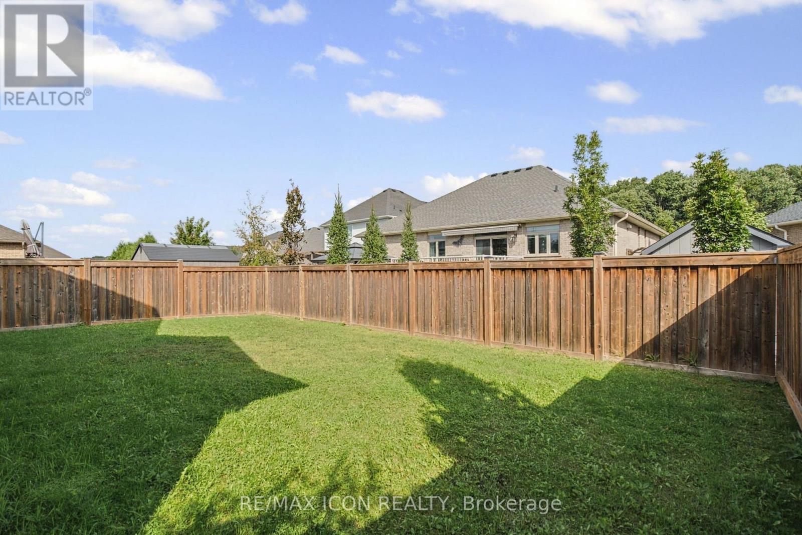 32 FOXTAIL LANE - Image 19
