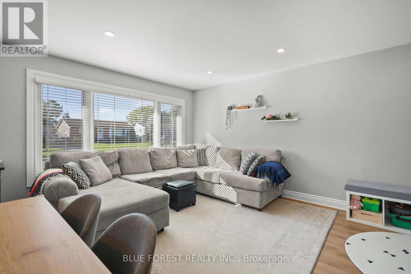 106 HAROLD CT COURT - Image 11