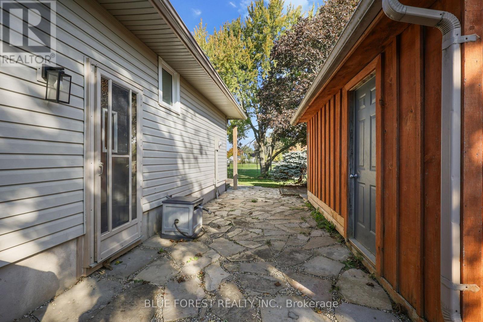 106 HAROLD CT COURT - Image 36