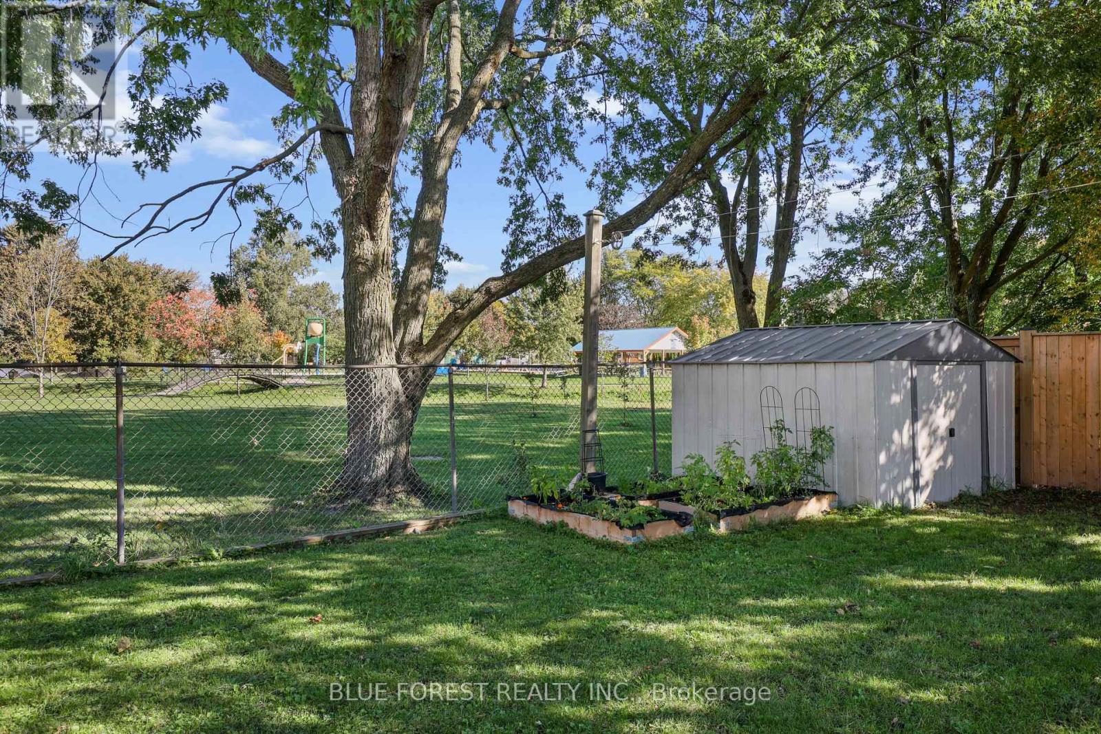 106 HAROLD CT COURT - 40