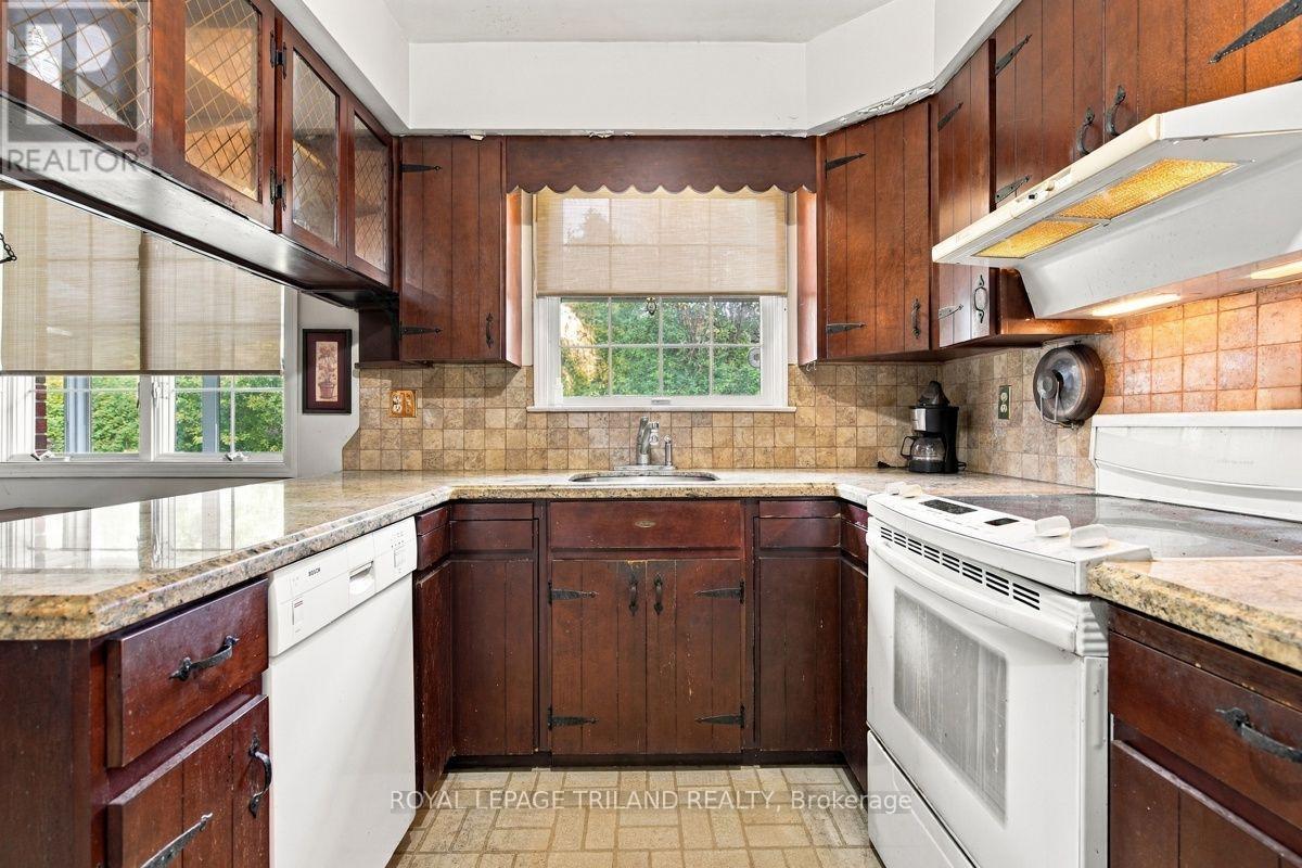 506 CANTERBURY ROAD - 11
