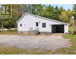 39326 Highway 41 Highway, Laurentian Valley, ON K8A6W4 Photo 9