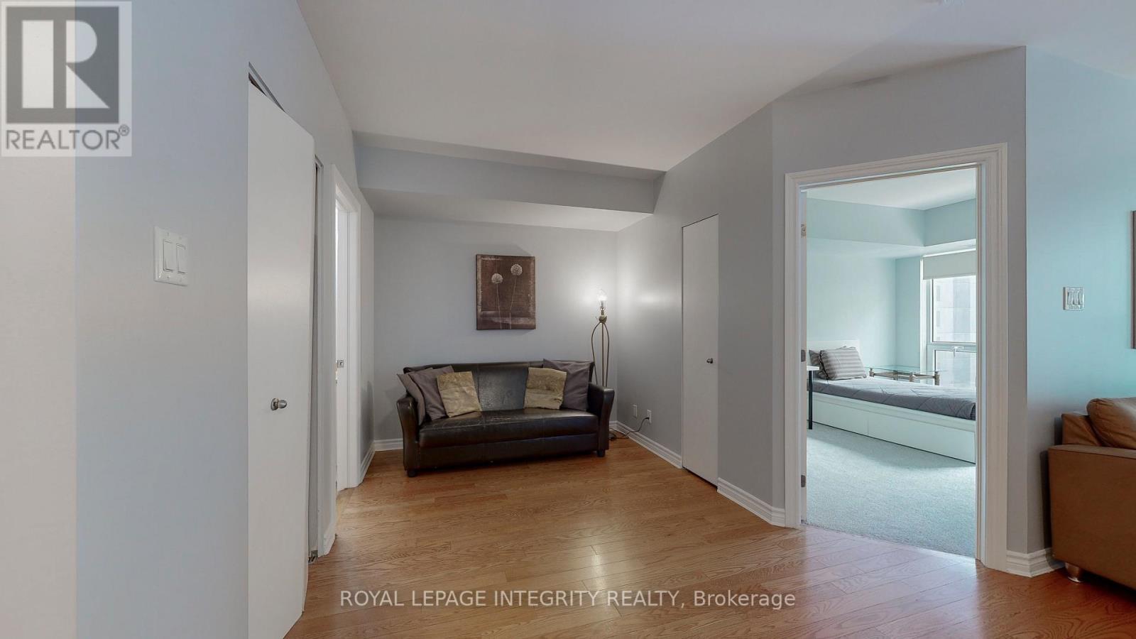 #903 234 RIDEAU STREET - Image 11
