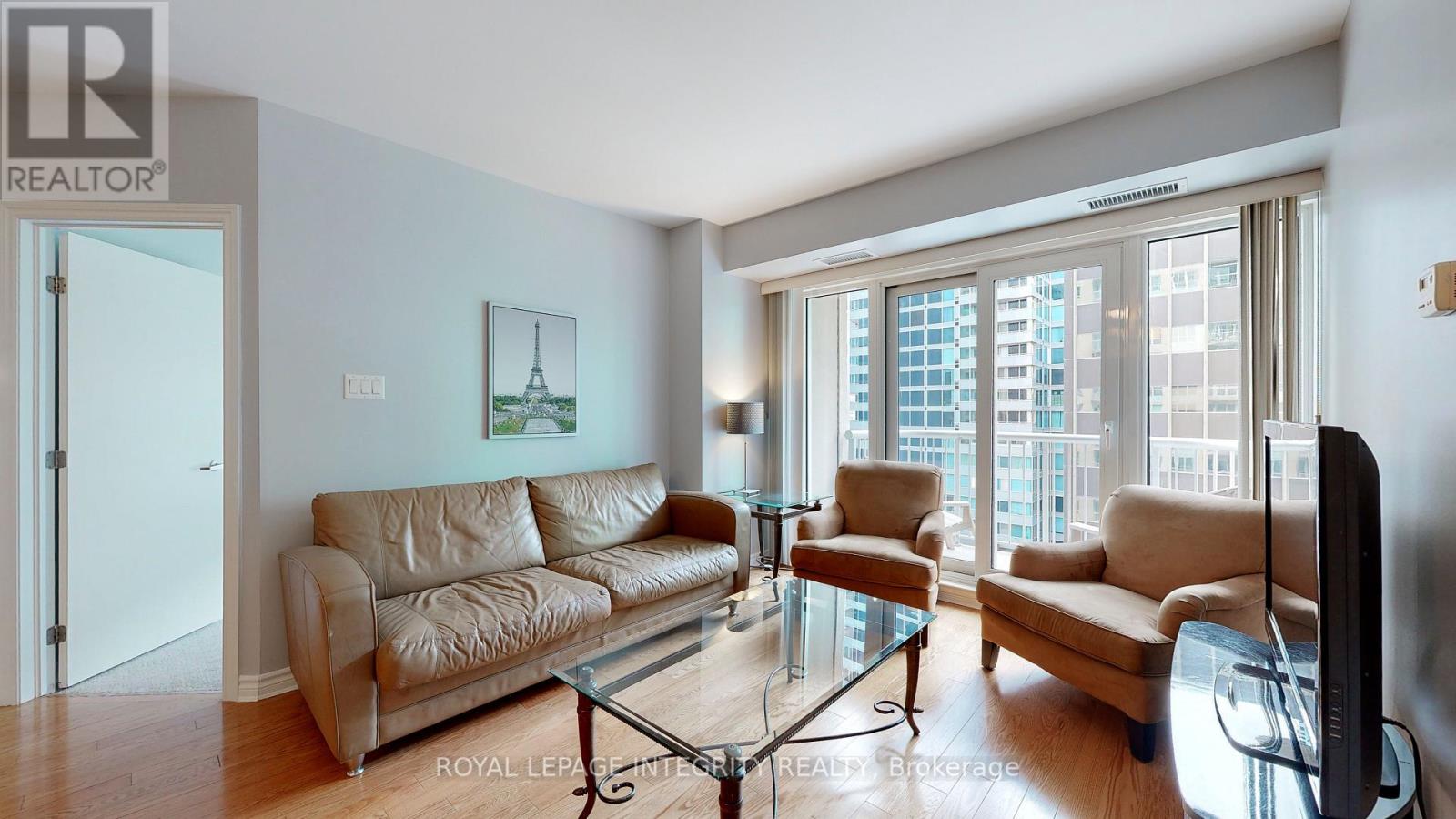 #903 234 RIDEAU STREET - Image 15