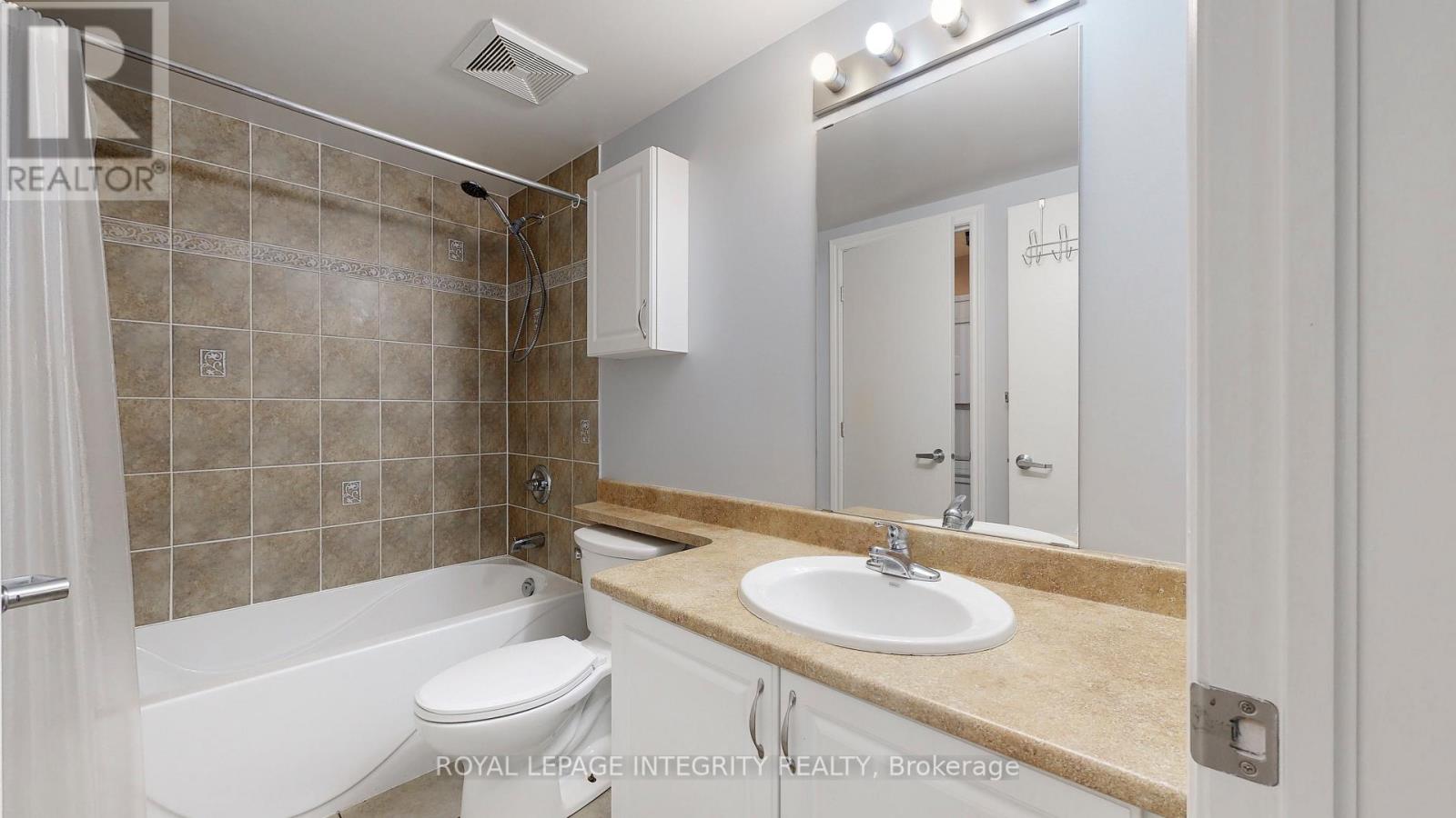 #903 234 RIDEAU STREET - Image 24
