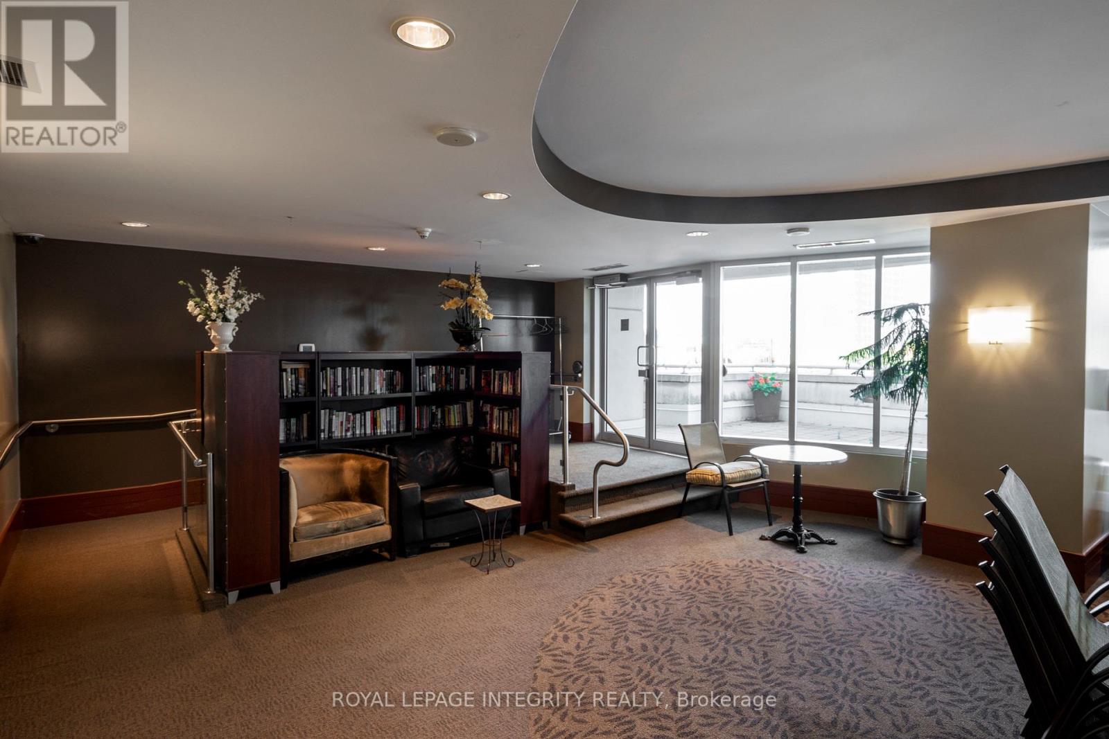 #903 234 RIDEAU STREET - 29