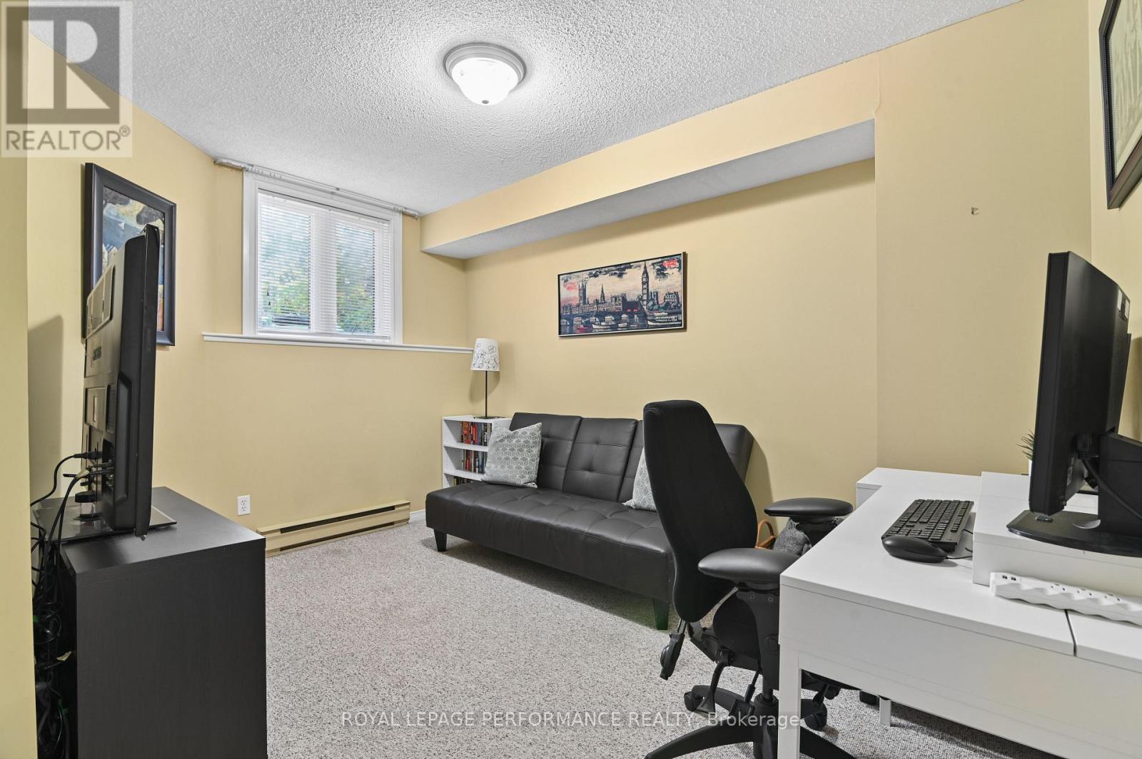 6 - 266 Briston Private