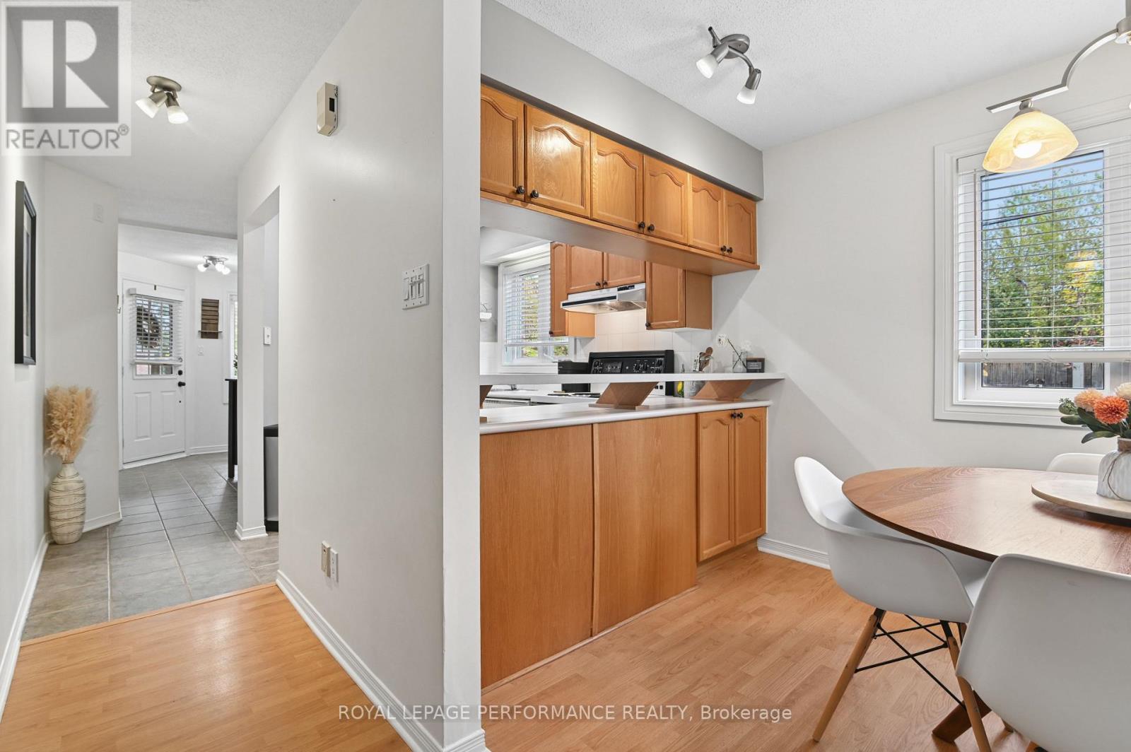 6 - 266 Briston Private