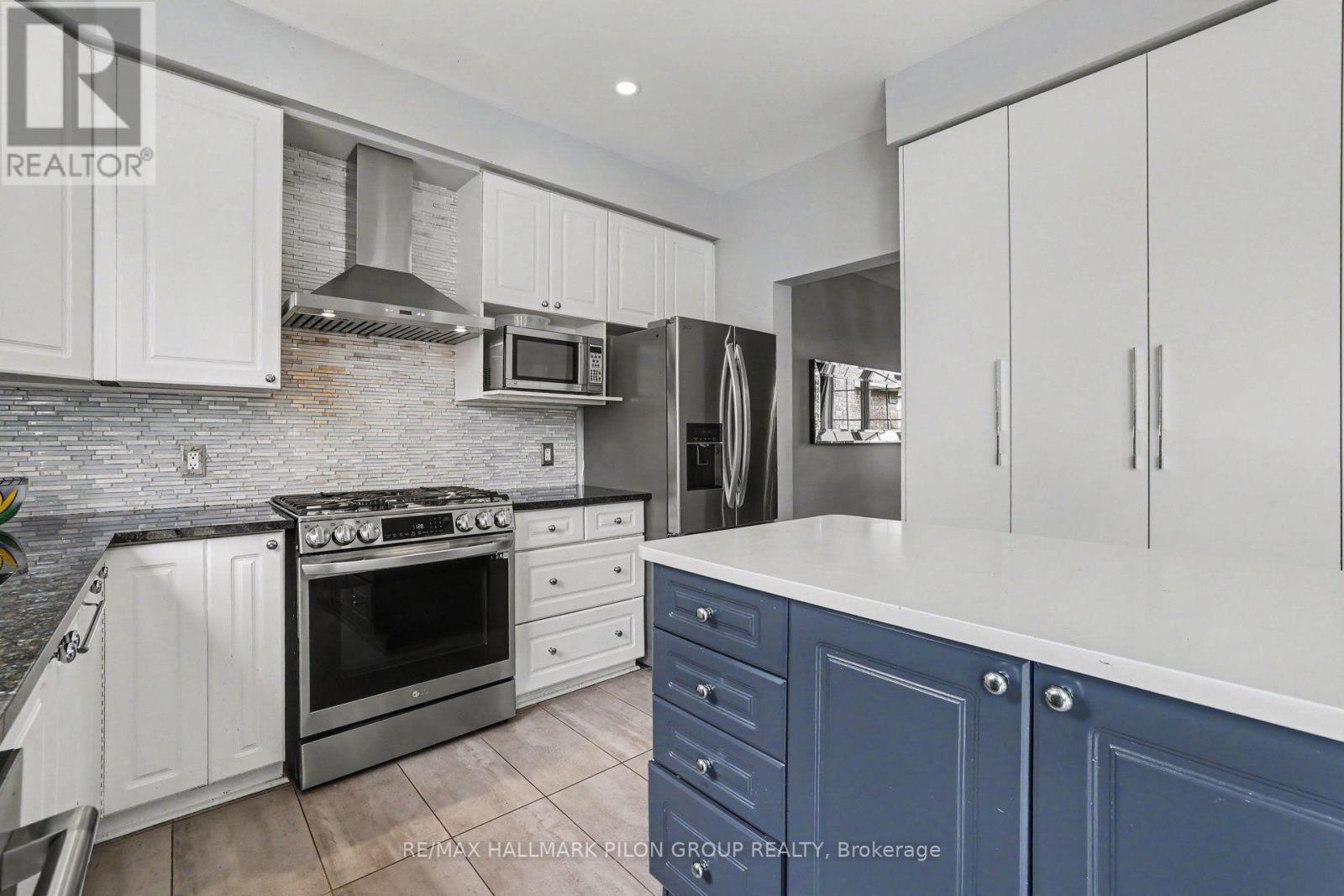 4377 RAINFOREST DRIVE - Image 11