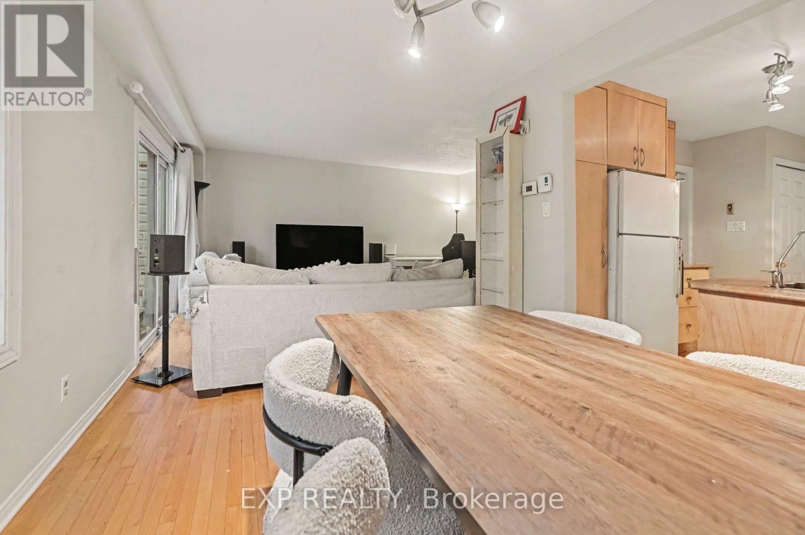 Commercial Properties for Sale in Ottawa – 77 GRADY CRESCENT – By Peter Sagos - Image 8