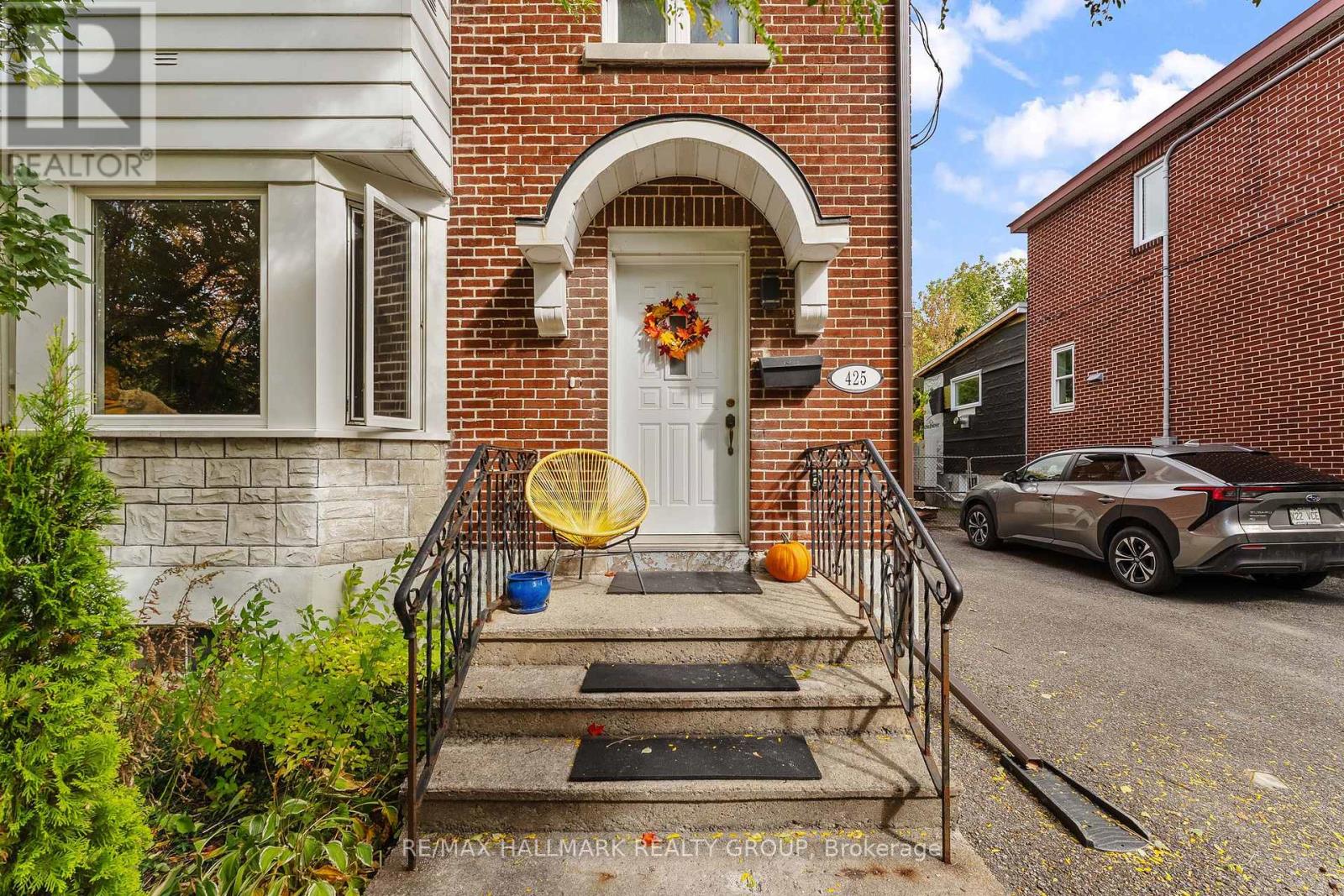 425 CHAPEL STREET - 1