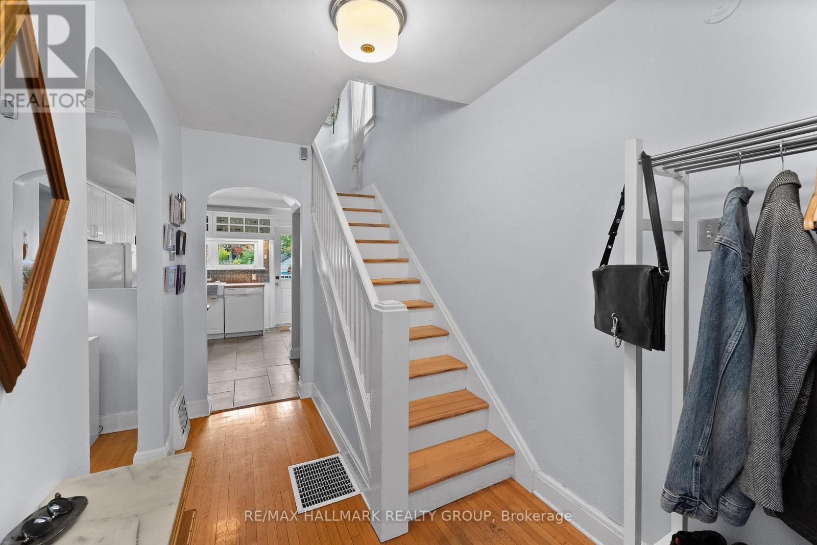 425 CHAPEL STREET - Image 8