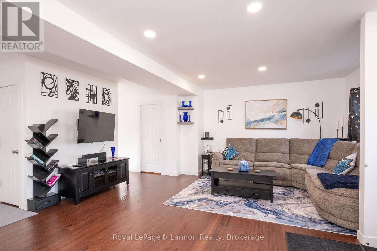 234 AMELIA ST STREET E - Image 9