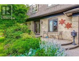 215 Briar Hill Crescent, Hamilton, ON L9G3M9 Photo 38