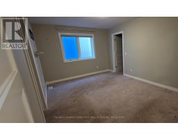 284 Classic Avenue, Welland, ON L3B0A4 Photo 9