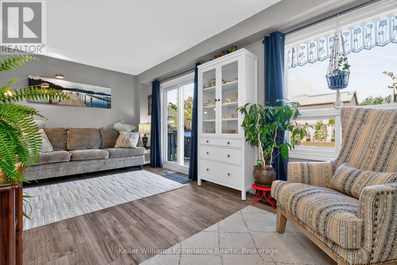13 LINDSAY COURT - Image 13