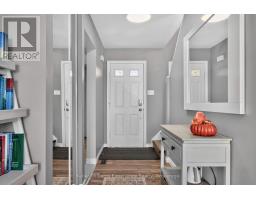 Bathroom - 13 Lindsay Court, Barrie, ON L4M6G5 Photo 6
