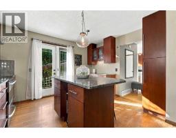 Primary Bedroom - 296 Woodbine Boulevard Sw, Calgary, AB T2W4K7 Photo 10