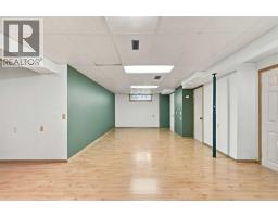 296 Woodbine Boulevard Sw, Calgary, AB T2W4K7 Photo 29