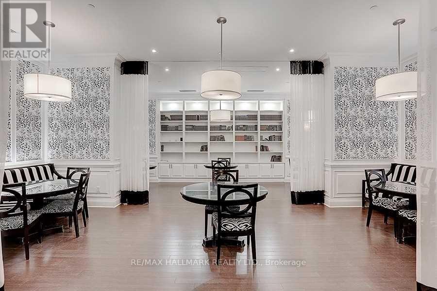 15 Greenview Avenue — photo 33