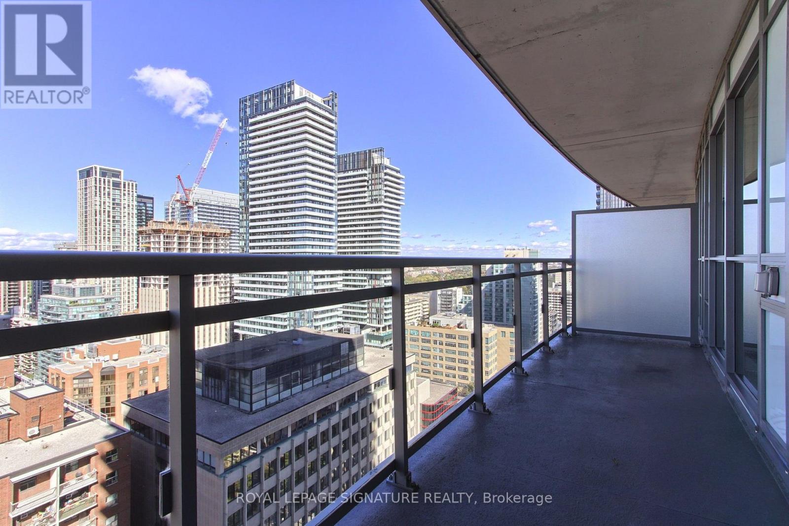 1913- 98 Lillian Street, Toronto, ON photo 37