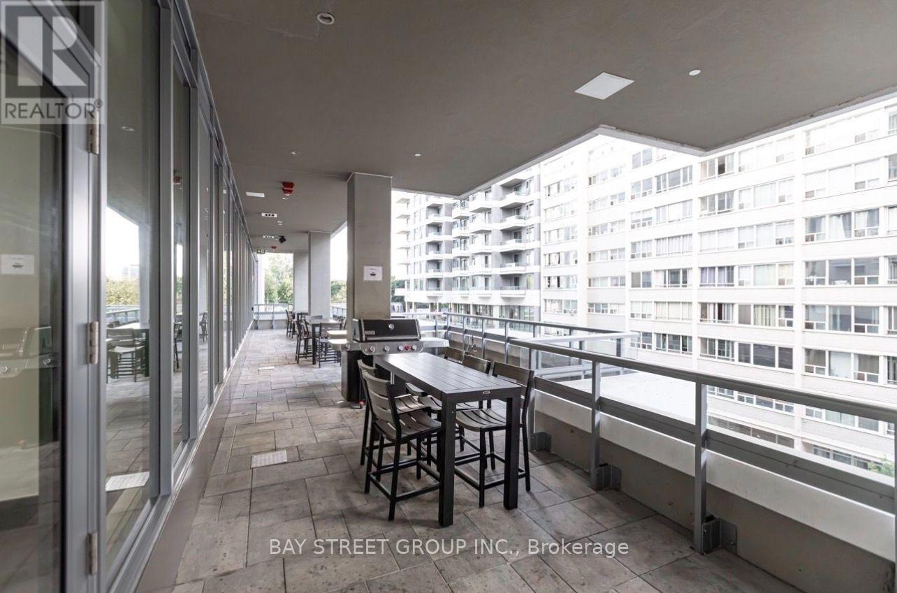 25 Holly Street — photo 36