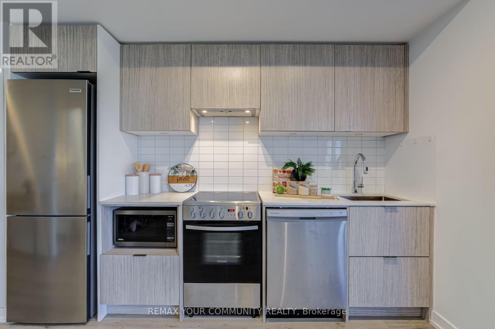 1706- 395 Bloor Street East, Toronto, ON photo 10