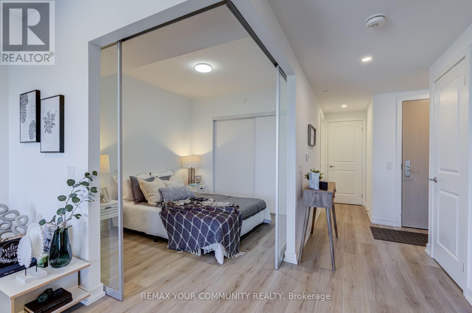 #1706 395 BLOOR STREET E - 24