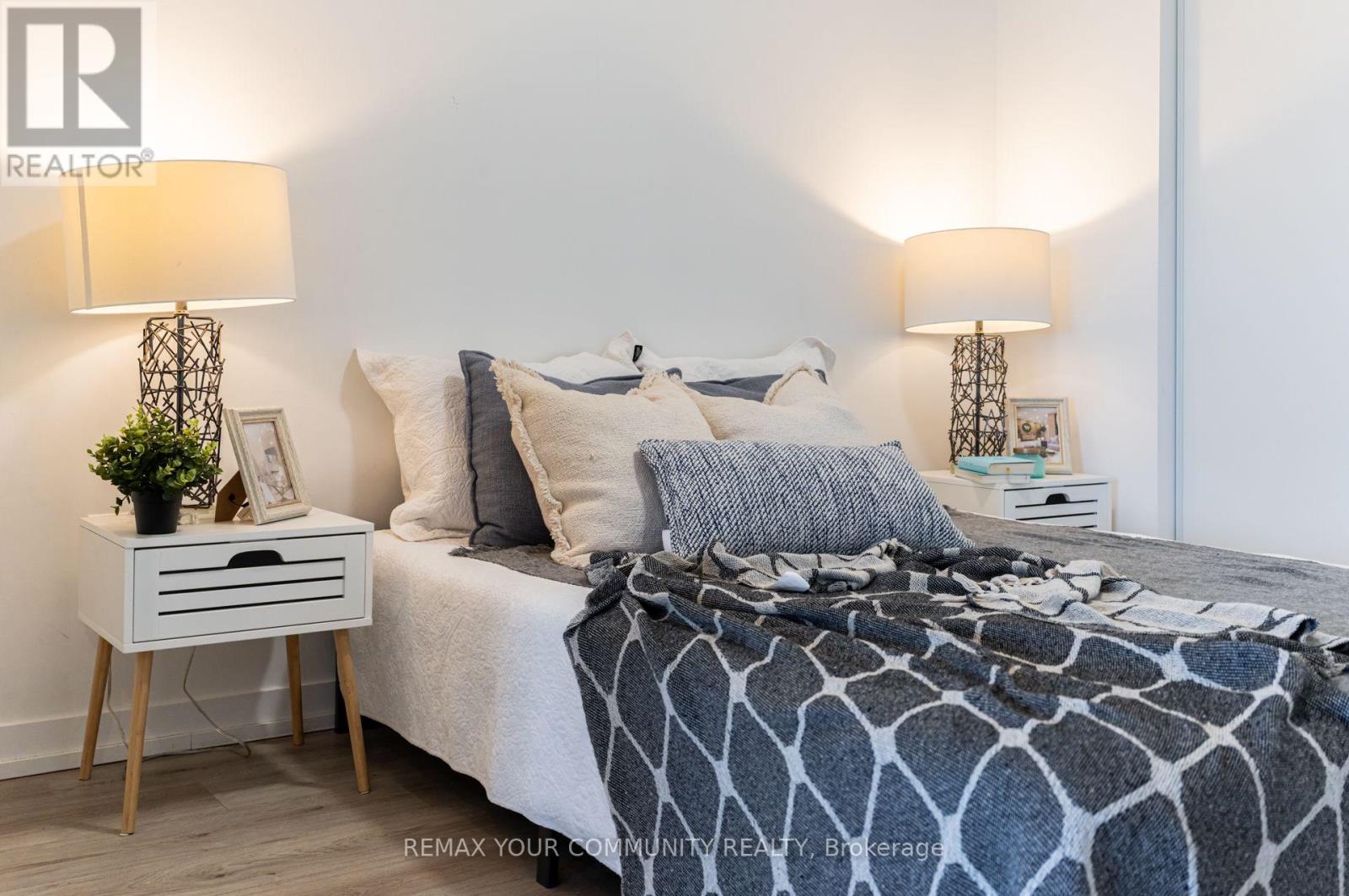 #1706 395 BLOOR STREET E - 29