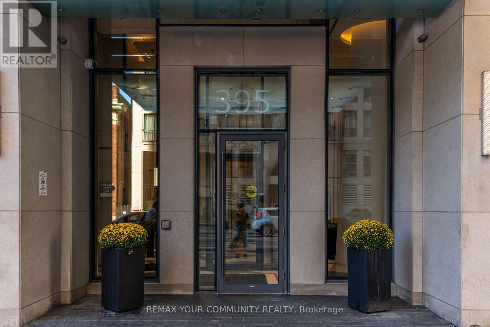 1706- 395 Bloor Street East, Toronto, ON photo 3