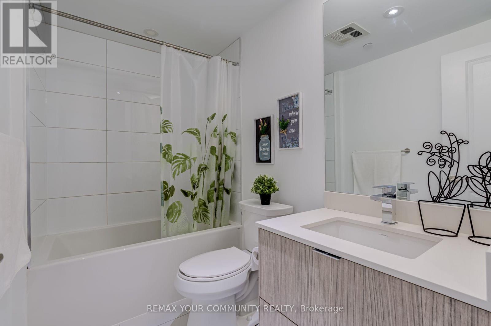 #1706 395 BLOOR STREET E - 32
