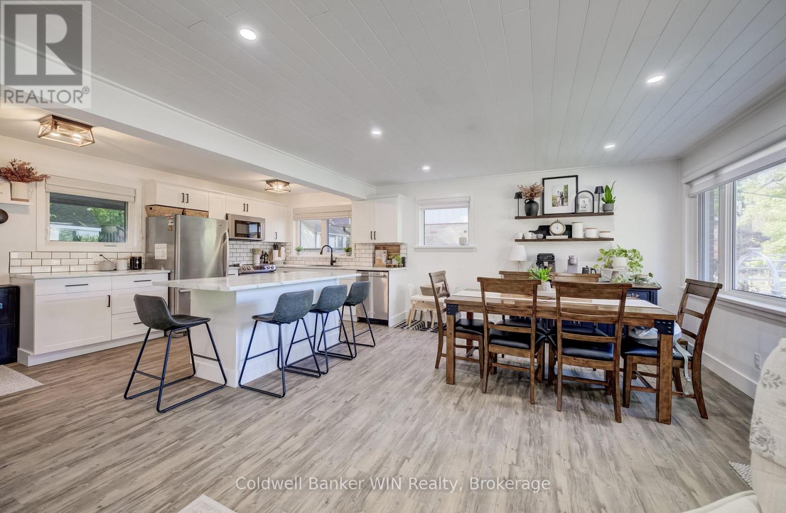 560 WATERLOO STREET - Image 4